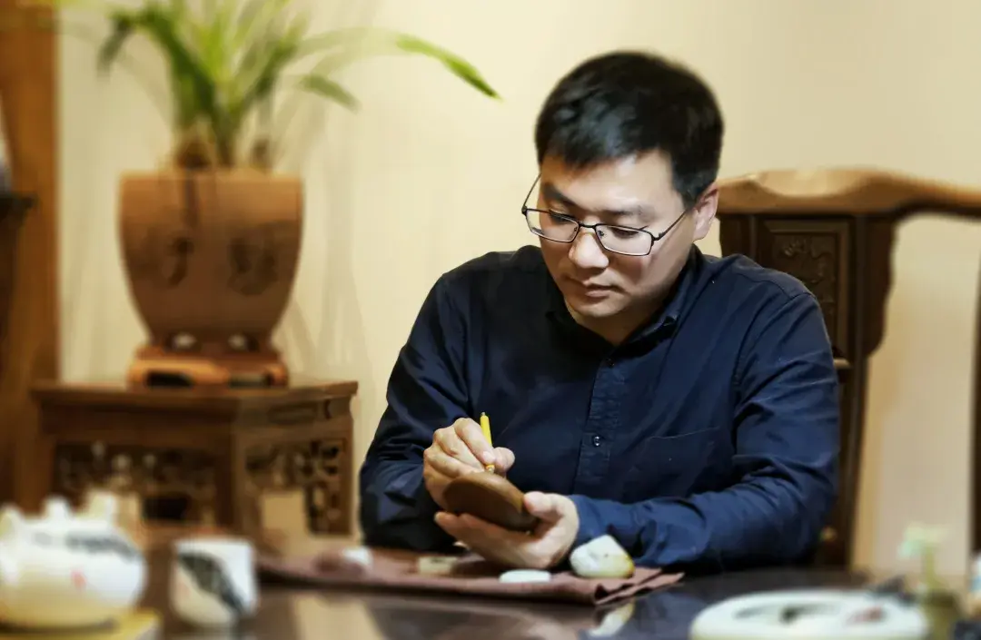 苏州和田玉雕刻大师_苏州和田玉雕大师_苏州和田大师玉雕简介