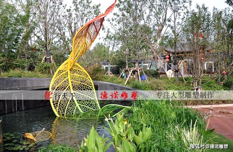 雕塑人物不锈钢定做图片_不锈钢雕塑人物造型_人物不锈钢雕塑定做